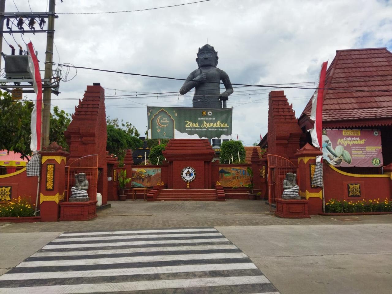 Jelajahi Sejarah dan Budaya Jawa di Wisata Desa BMJ Mojopahit